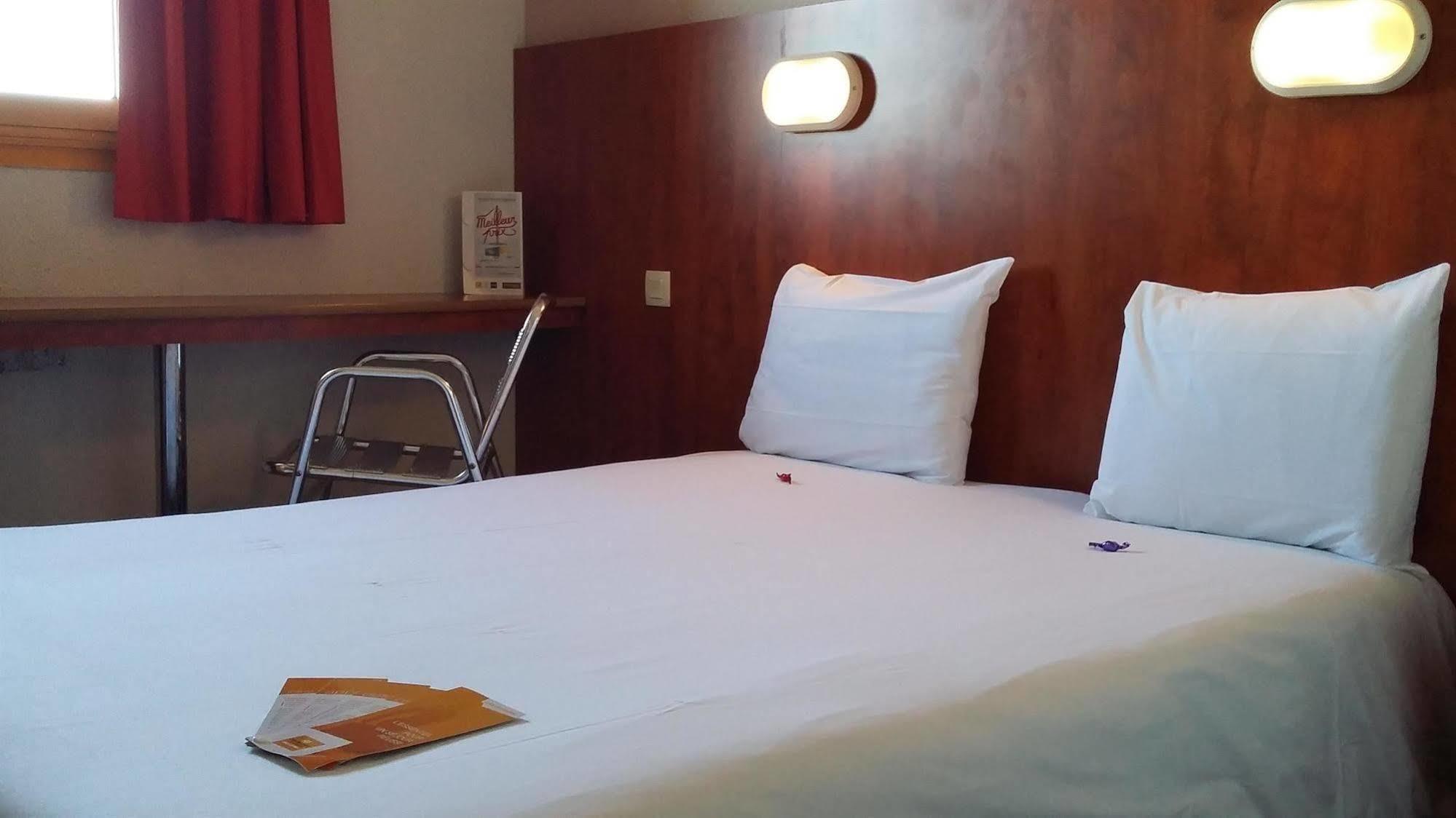 Ibis Budget Chilly-Mazarin Les Champarts Exterior foto